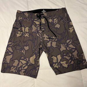 Prana Board Shorts Mens 34 Olive Green Camo Floral Swim Trunks UPF 50+